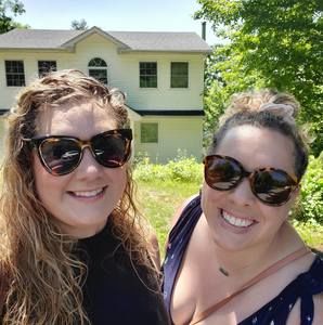 Meet your Posher, Laura